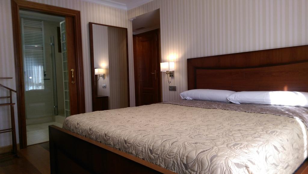 Apartamentos Gasteiz Βιτόρια-Γκαστέις Εξωτερικό φωτογραφία
